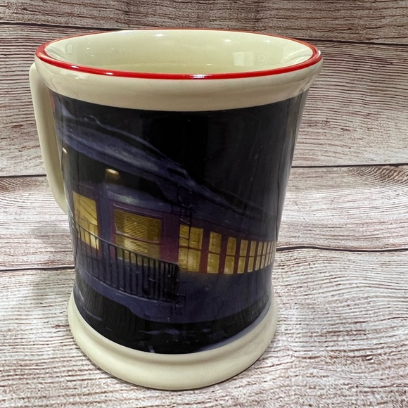 The Polar Express Official Large Coffee Tea Mug Believe Train Scene Warner Bros - Picture 6 of 6